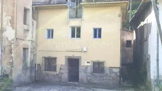 Haus  N/a. Venta de casa en grado  rees40322