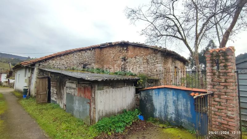 Foto c3b5a66e-85f5-4920-9337-cc517a1ec30e. Casa a Candamo