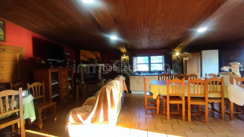Foto 145830d0-b15f-426e-b184-931c18006eae. Casa aparellada amb calefacció a Candamo