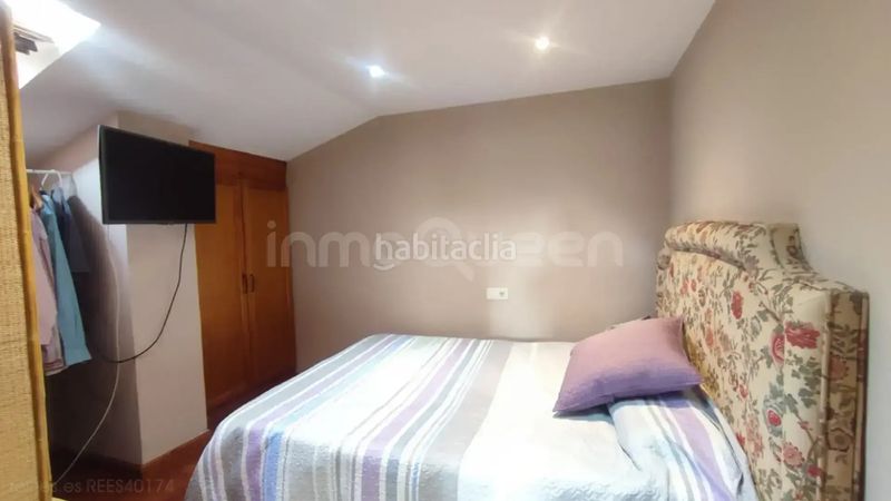 Foto 4286c4f4-cc6d-4721-bdb2-2b4fdc535460. Casa aparellada amb calefacció a Candamo
