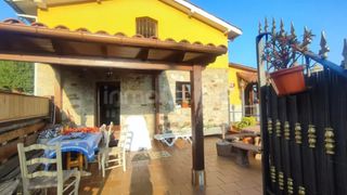 Casa aparellada  N/a. Venta de chalet pareado en candamo  rees40174