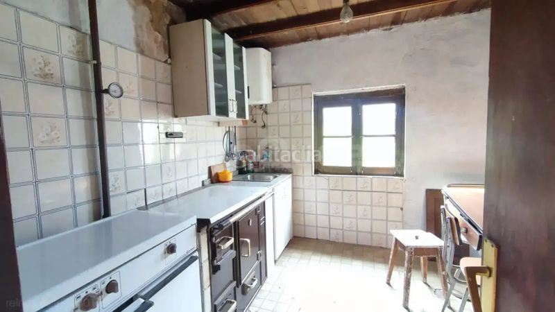 Foto 62ed4079-3f84-4953-aa7e-3664984238c0. Casa a Belmonte de Miranda