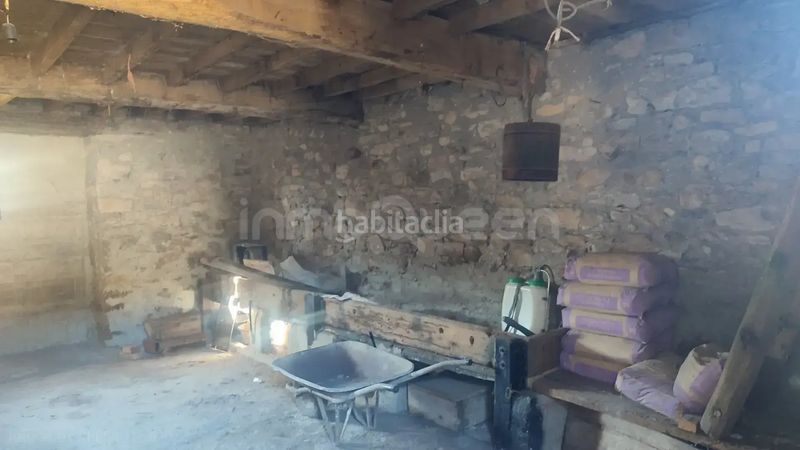 Foto c78b3578-1bde-4d1e-83cf-4e14da999056. Casa a Candamo