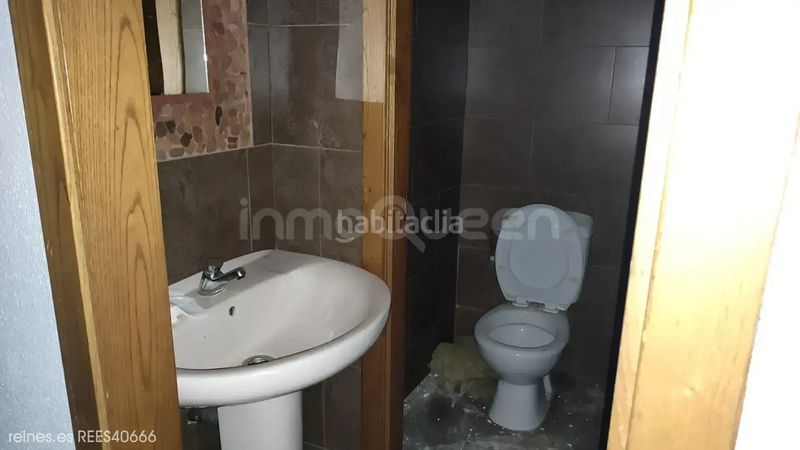 Foto 070ca478-45a2-4d92-b773-e5d5a6c3be4e. Casa amb calefacció a Salas