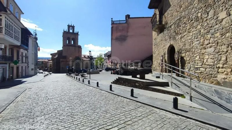 Foto d0178916-c11d-4806-8040-7c908996214f. Casa amb calefacció a Salas
