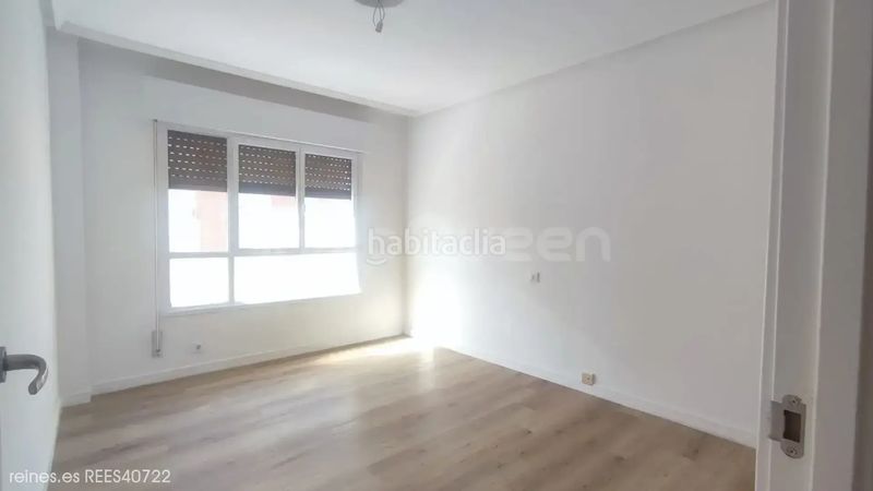 Foto a120e537-d755-4309-8ab6-b86ff24c470d. Pis amb calefacció aparcament a Grado