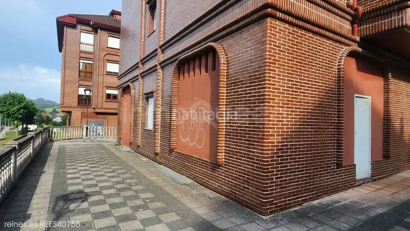 Foto 996daf52-45e7-4ae5-87d6-15cdae7c0d88. Local comercial venta de local comercial rees40758 en Grado