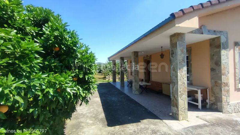 Foto 3830b698-e8f5-4b3f-af40-5d0878a89e23. Casa amb calefacció aparcament a Grado