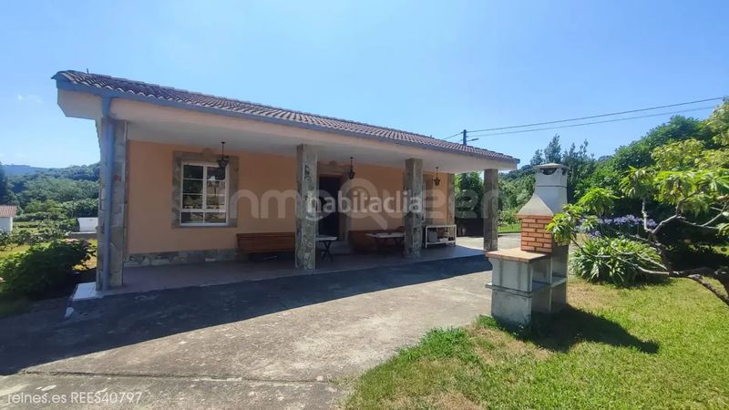 Foto a6bdec1c-5c62-41c2-89c3-88e7b452e152. Casa amb calefacció aparcament a Grado