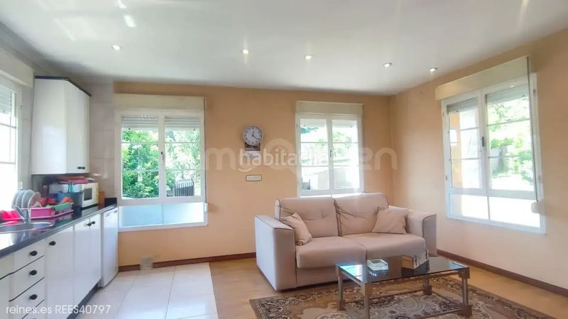 Foto c1cda669-dae6-4602-b4eb-4008c4c32ee6. Casa amb calefacció aparcament a Grado