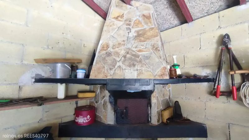 Foto ce5c99d2-3b3e-4338-aa0d-5d4765e2503f. Casa amb calefacció aparcament a Grado