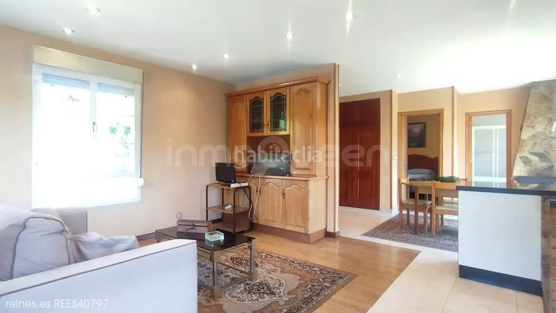 Foto dc6220b3-506a-40c5-8bb1-9080c9cd7612. Casa amb calefacció aparcament a Grado
