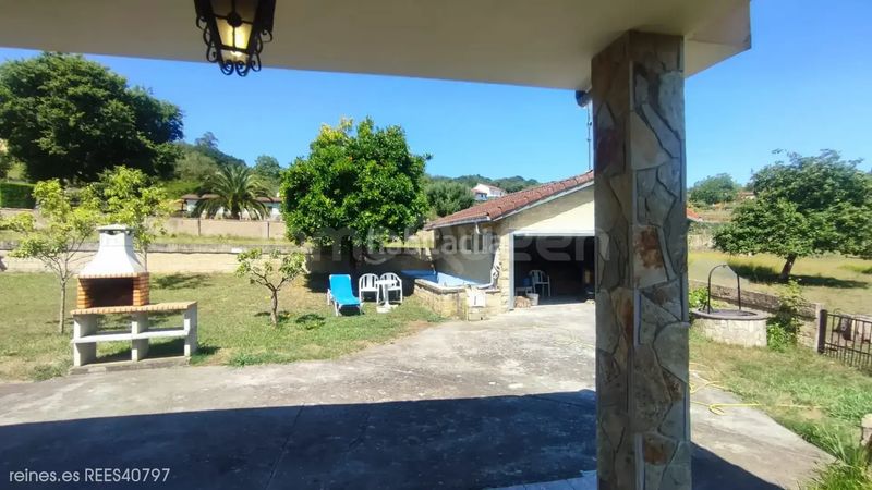 Foto e756d4eb-59b6-4cfc-acdb-3ecdf0d3b4b6. Casa amb calefacció aparcament a Grado