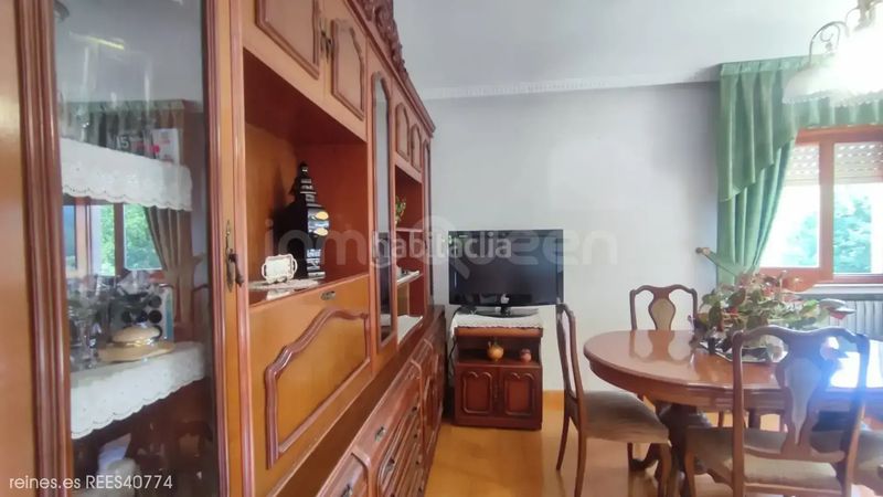 Foto b99a3ff9-5770-4e35-a449-a3a3147d2040. Casa amb calefacció aparcament a Grado