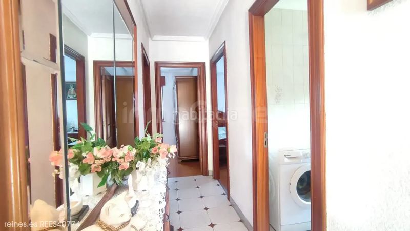 Foto df3db8f1-1363-4285-a740-40d55629276a. Casa amb calefacció aparcament a Grado