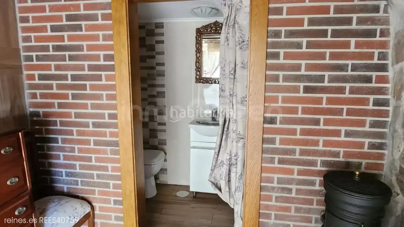 Foto dac38865-2e46-46a8-accb-0b520a2ac576. Casa amb calefacció a Grado
