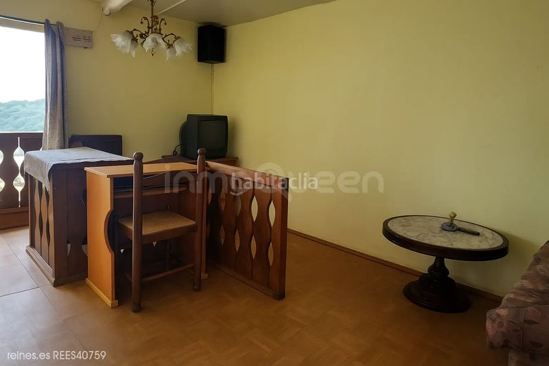 Foto f8b1c910-30fa-4d30-a1d8-ca686442c2cf. Casa amb calefacció a Grado