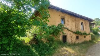 House  N/a. Venta de casa en grado  rees40720