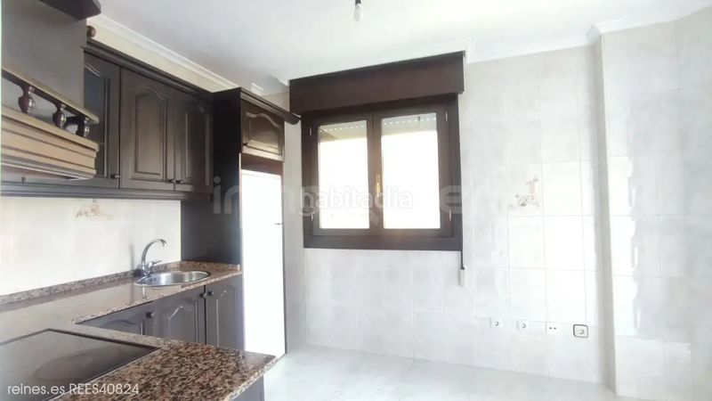 Foto 228ab1b3-3f40-49ab-a953-da85e526565f. Piso venta de piso rees40824 en Grado