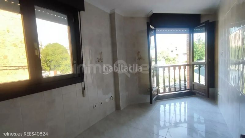 Foto 98044dc3-6e6d-4a0d-a0e6-06a7454cc39c. Piso venta de piso rees40824 en Grado