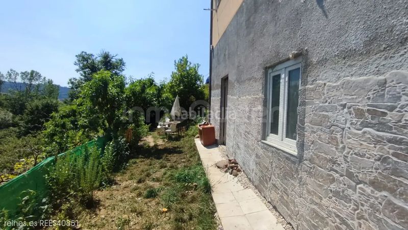 Foto b2fc61e4-2913-4480-a084-aed86bb63e47. Casa venta de casa rees40851 en Grado