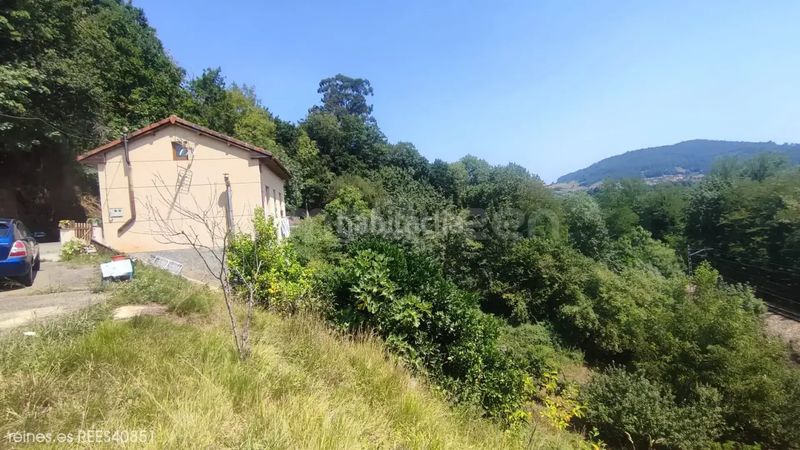 Foto ca51f57d-66a9-4e2b-9000-1d9ddfecab0e. Casa venta de casa rees40851 en Grado