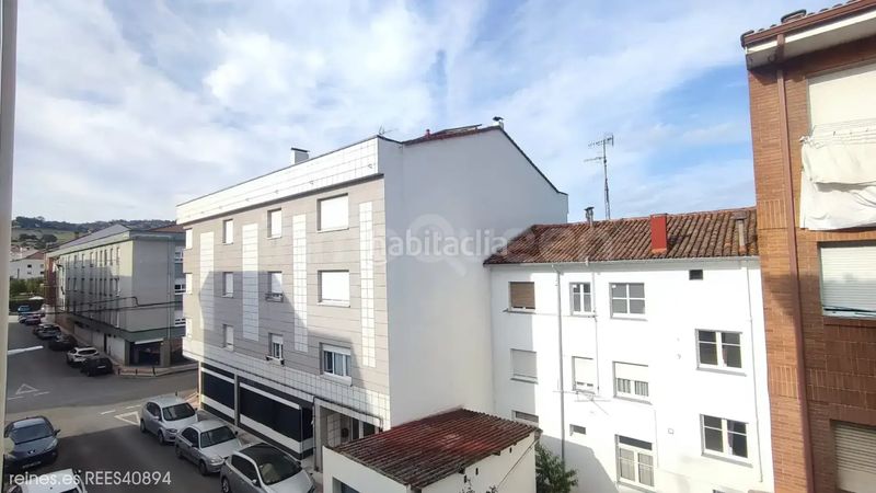 Foto 2f402588-2733-4361-84ed-fbd57ed92bd3. Piso venta de piso rees40894 en Grado