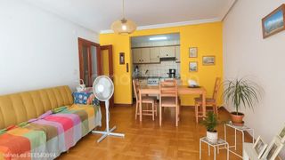 Etagenwohnung  N/a. Venta de piso en grado  rees40894