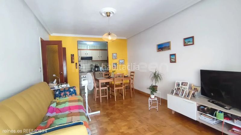 Foto c7abc03c-9493-4366-87bf-668ae8f33ccb. Piso venta de piso rees40894 en Grado