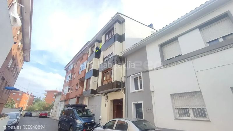 Foto fd77664b-99d7-4426-be18-e1dbb6fd0722. Piso venta de piso rees40894 en Grado