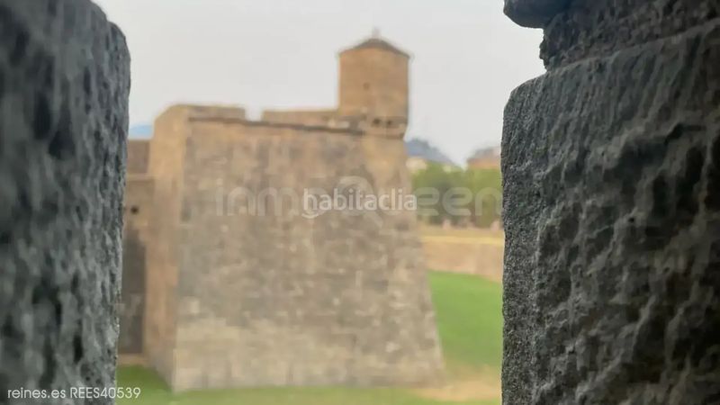Foto 4a51518b-9f44-4ce6-b098-ff5990ee5f76. Appartamento con riscaldamento in Casco Antiguo - Ciudadela Jaca