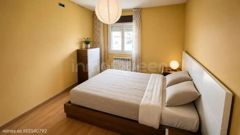 Foto b26f1584-5825-4d10-875f-0c5e6eec13b2. Piso venta de piso rees40792 en La Magdalena Zaragoza