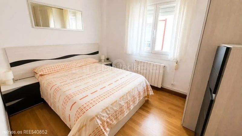 Foto 25013572-48aa-4d04-8082-bf12a69deed2. Piso venta de piso rees40852 en Paseo Sagasta Zaragoza