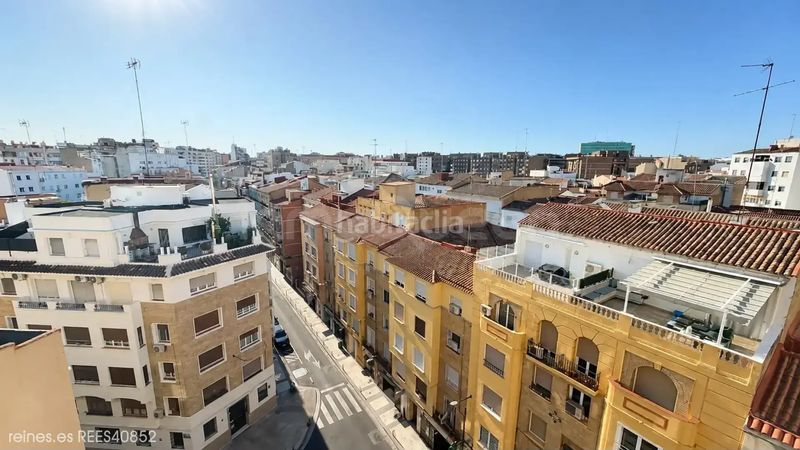Foto c63a6bb6-3a83-454b-85e2-bdc51a20e547. Piso venta de piso rees40852 en Paseo Sagasta Zaragoza