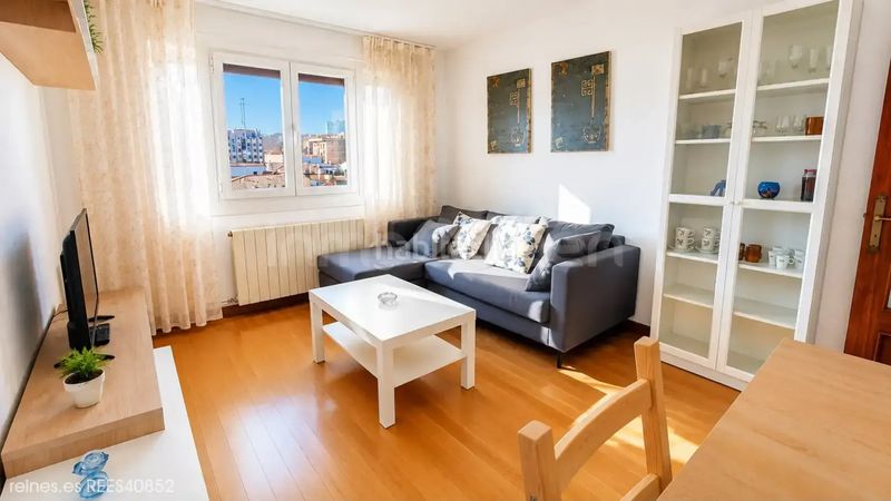 Foto fb00ec3b-faa7-435e-9253-33ac71456a7b. Piso venta de piso rees40852 en Paseo Sagasta Zaragoza