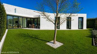 Chalet  N/a. Venta de chalet individual en cuarte de huerva  rees40618