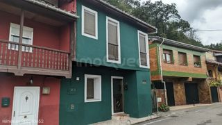 Casa aparellada  N/a. Venta de chalet pareado en mieres  rees40652