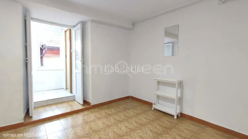 Foto 3b69c75a-9a42-4ea8-a8d0-941d60c54e06. Casa adossada a Santa Marina - Polígono Mieres