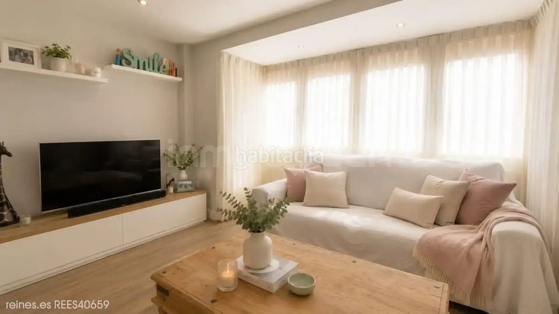 Foto f84fe8e5-bf8f-4b88-b943-50382652bfe8. Flat with heating parking in Hispanoamérica-Bernabéu Madrid