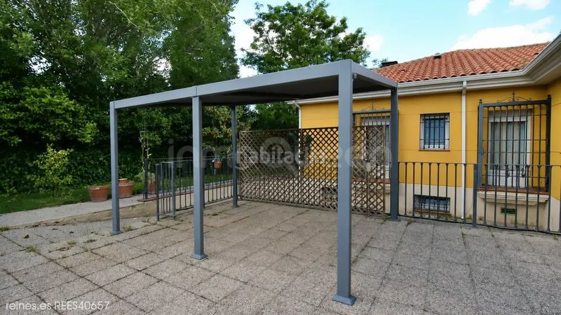 Foto acafd069-10da-4844-808b-e634ef762efc. Casa amb calefacció aparcament a Campodón-Ventorro del Cano Alcorcón