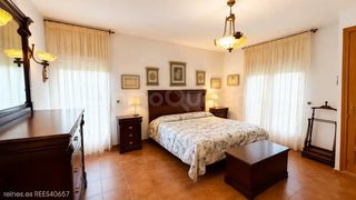 Casa  N/a. Venta de casa en alcorcón  rees40657
