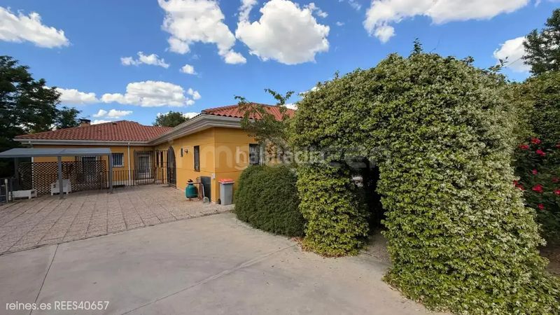 Foto fd7d36bb-6b61-4f11-9735-d438ad2fbffb. Casa amb calefacció aparcament a Campodón-Ventorro del Cano Alcorcón