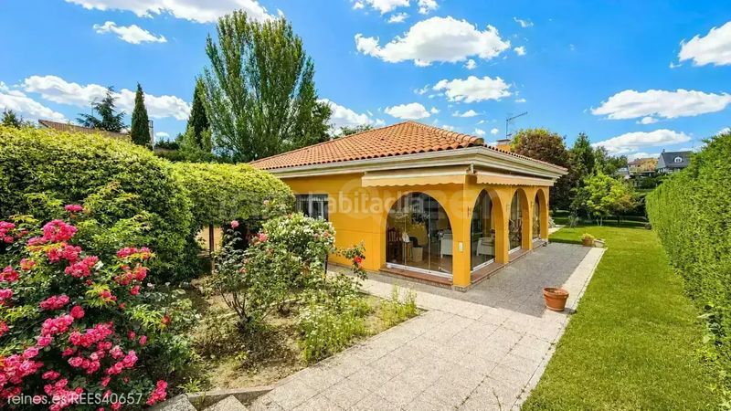 Foto ac9f5a6b-1a9a-4fdc-8f2f-70bd84306b25. Casa amb calefacció aparcament a Castillo-Campodón Villaviciosa de Odón
