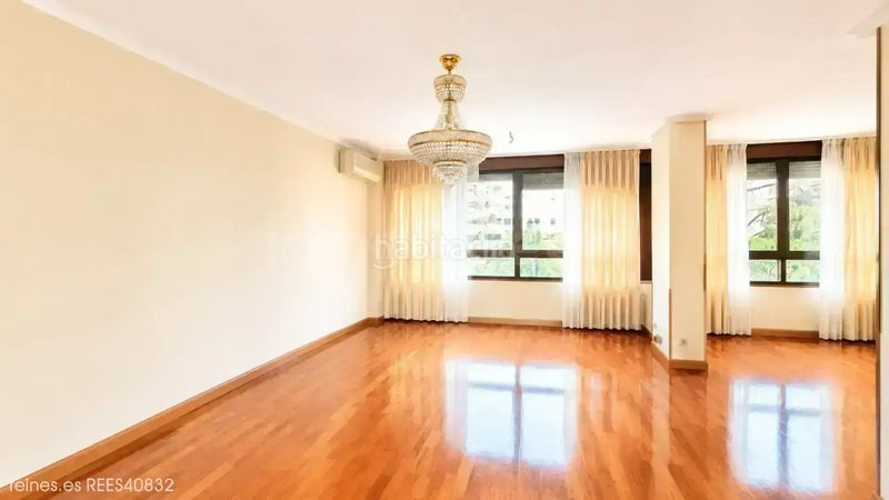 Foto 715a1b58-acd5-4060-a61e-d82583585e3f. Flat with heating parking in Hispanoamérica-Bernabéu Madrid