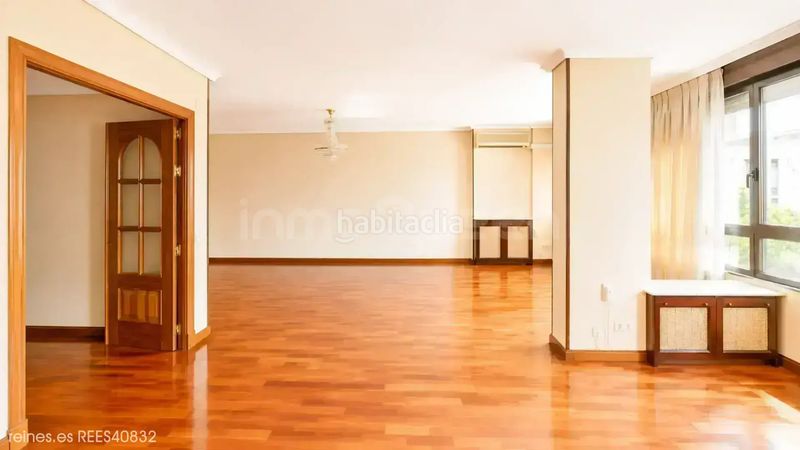 Foto ea348ecd-c5d2-406d-ada0-a58f504e79de. Flat with heating parking in Hispanoamérica-Bernabéu Madrid