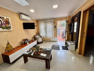 Semi detached house in Esgrima