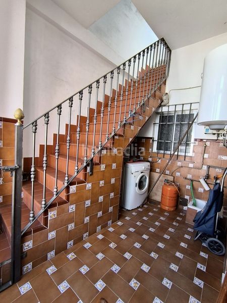 Foto 2464f9da-9fbd-4d12-b618-bb7a4f44b353. Casa amb aparcament a Benacazón