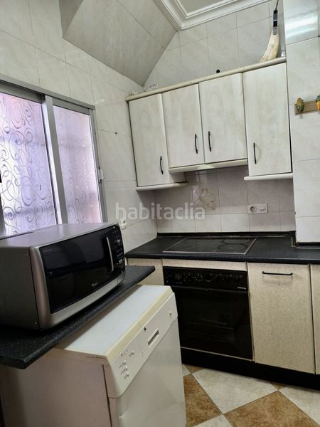 Foto 99379ab7-8b1e-4ac7-aac6-e6a391a54fd6. Casa amb aparcament a Benacazón