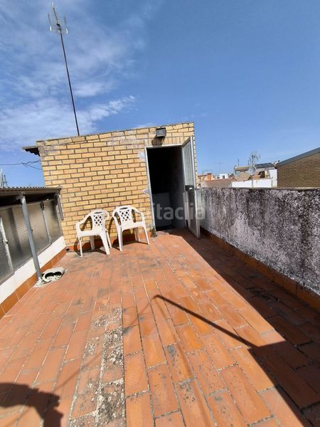 Foto fba06872-8efa-4a05-aaef-7eb970da3e0d. Casa amb aparcament a Benacazón