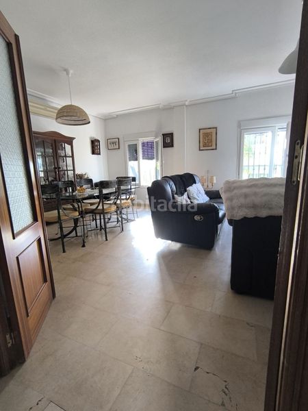 Foto 01ac9075-cc56-402d-81c1-eac516a7f996. Casa a Sanlúcar la Mayor